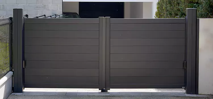 Common Residential Gate Issues We Resolve in Navarre, FL